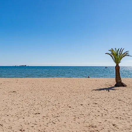 Aurore 205a By Sur La * Fréjus
